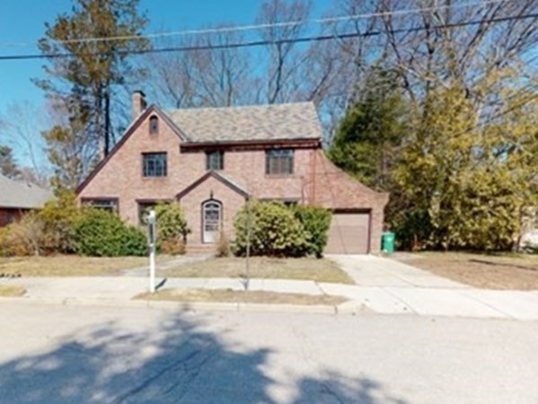 36 Glendale Road Newton, MA 02459 - Photo 3 of 25