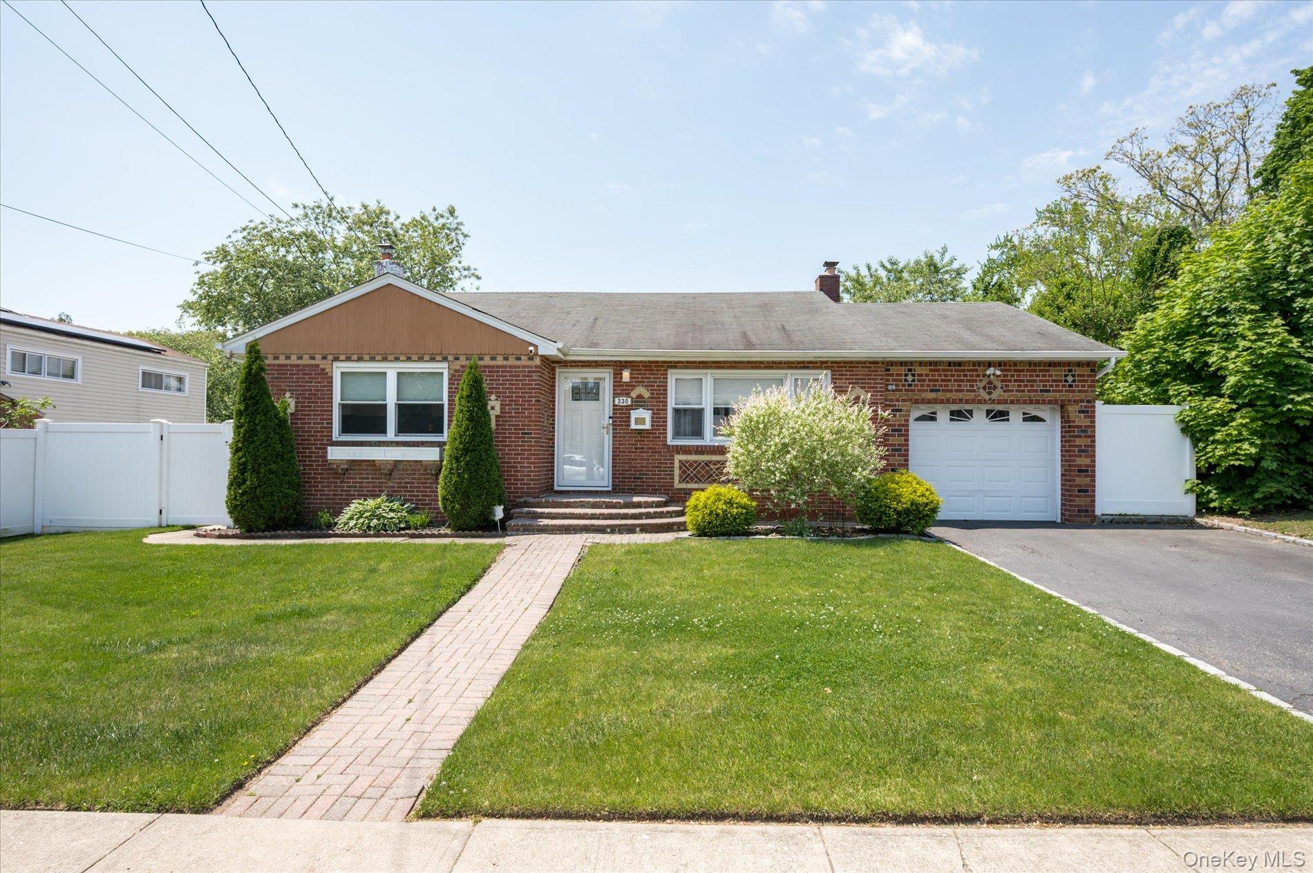 330 Woods Road North Babylon, NY 11703 - Photo 1 of 21
