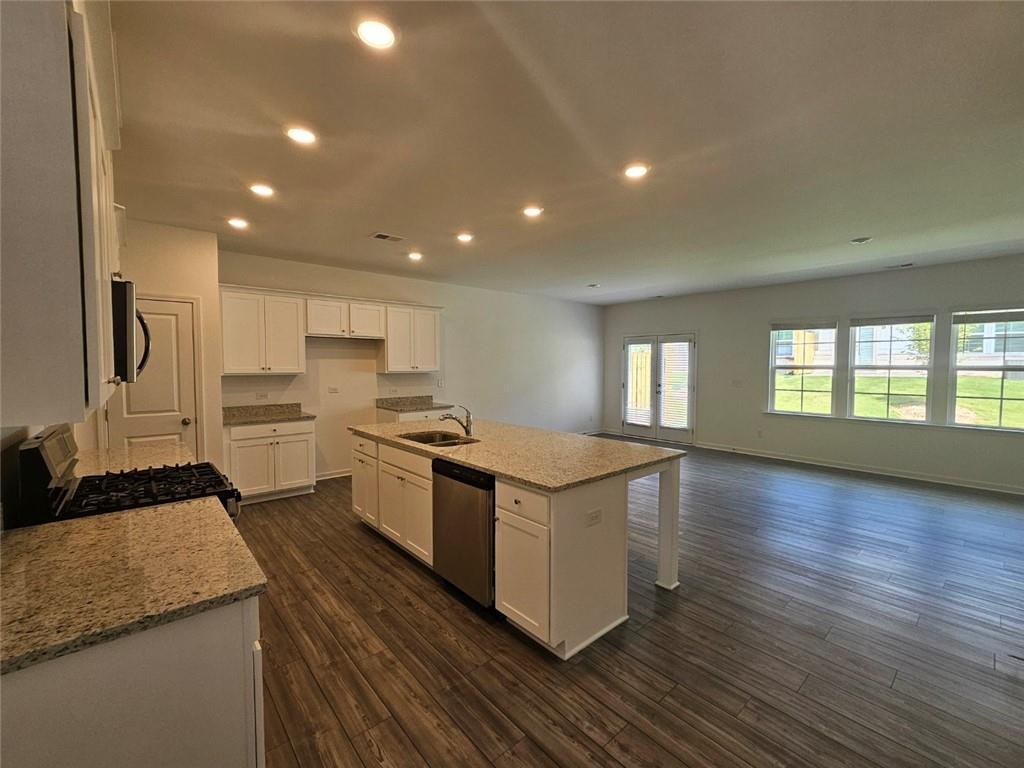 1853 Frisco Way Suwanee, GA 30024 - Photo 4 of 24