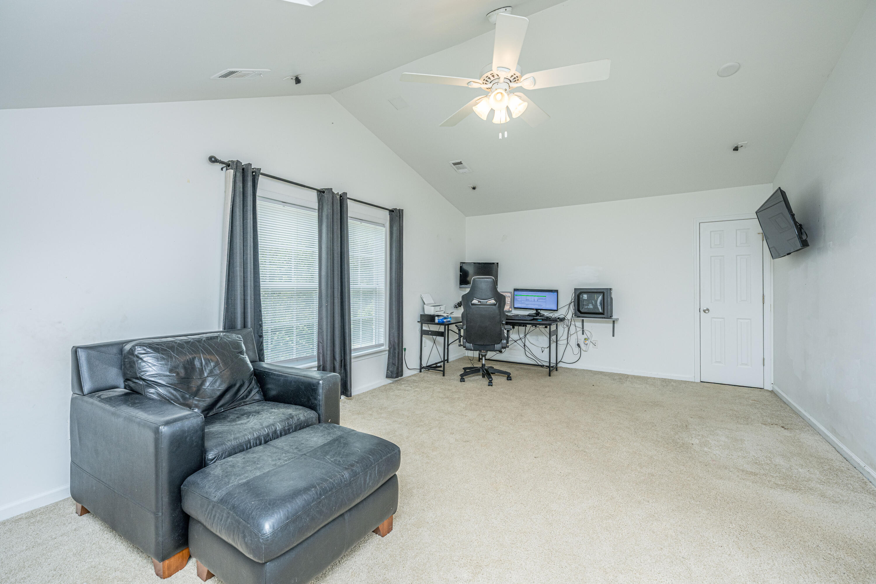 1517 St Stephens Way Hanahan, SC 29410 - Photo 41 of 54 1517SaintStephensWay041
