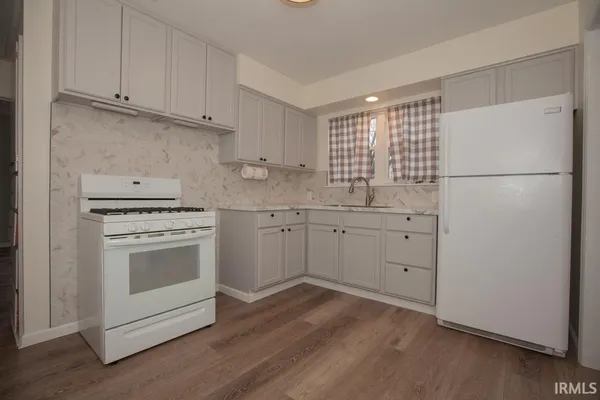 $999 | 1712 North Alvord Boulevard, Evansville, IN 47711