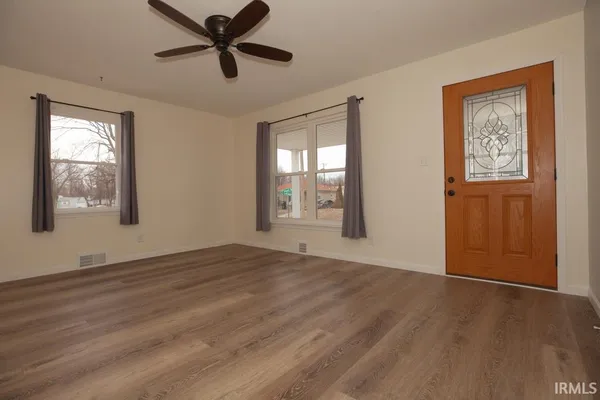 $999 | 1712 North Alvord Boulevard, Evansville, IN 47711