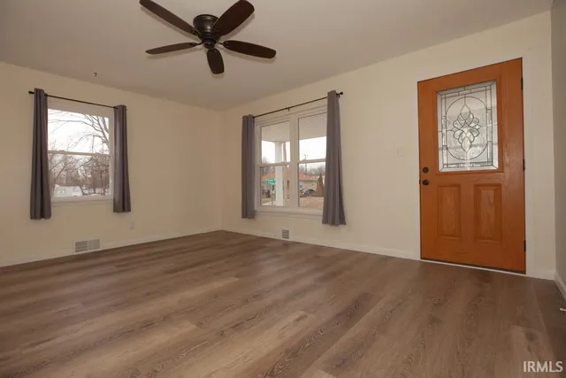 $999 | 1712 North Alvord Boulevard, Evansville, IN 47711