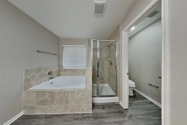 $2,500 | 3701 Oak Crossing Drive, Pearland, TX 77581