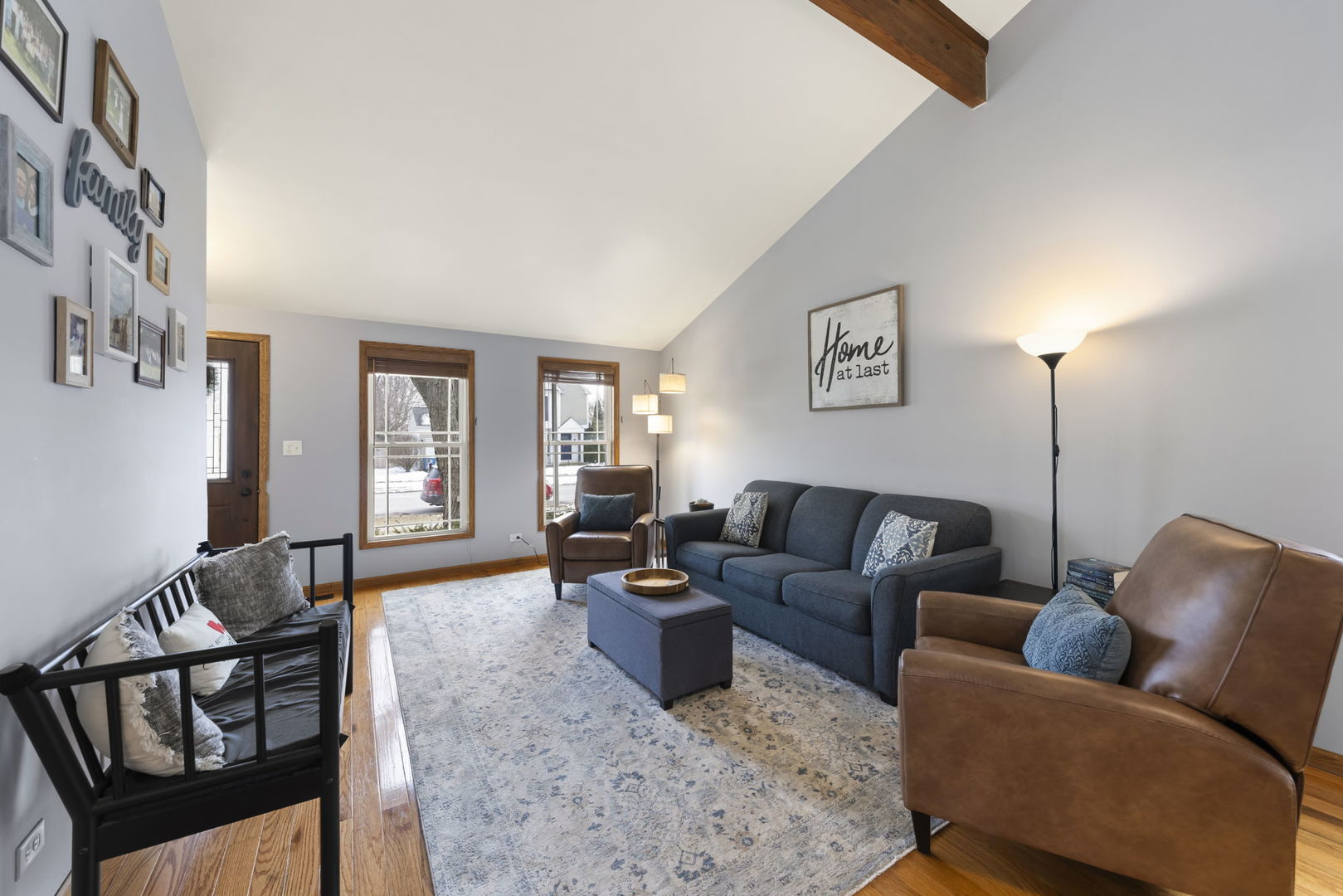 2630 White Barn Road Aurora, IL 60502 - Photo 5 of 53 Gallery Image 5