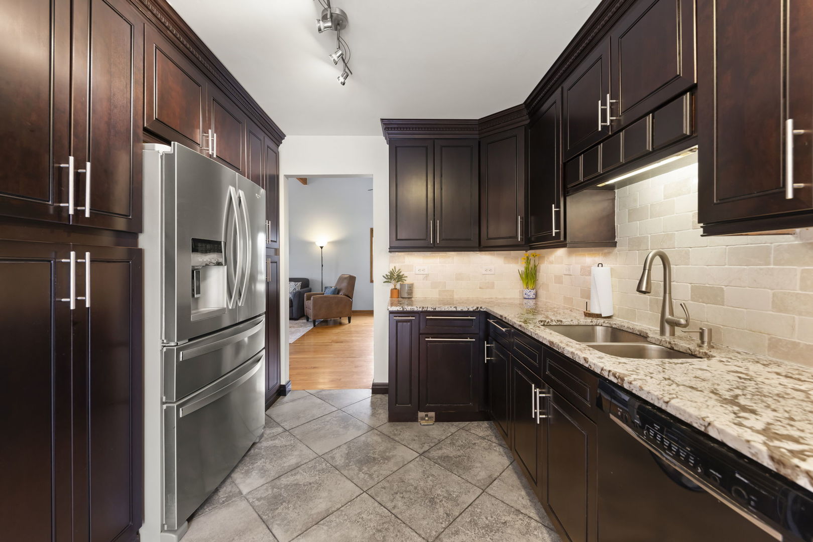2630 White Barn Road Aurora, IL 60502 - Photo 9 of 53 Gallery Image 9