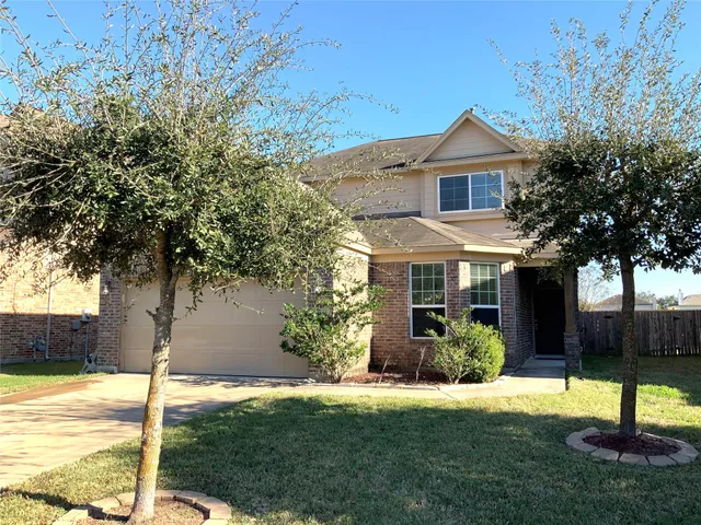 $327,000 | 2543 Tucker Creek Drive, Fresno, TX 77545