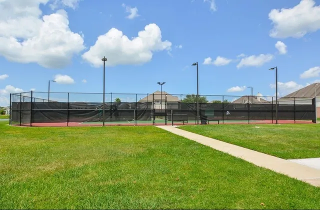 $327,000 | 2543 Tucker Creek Drive, Fresno, TX 77545