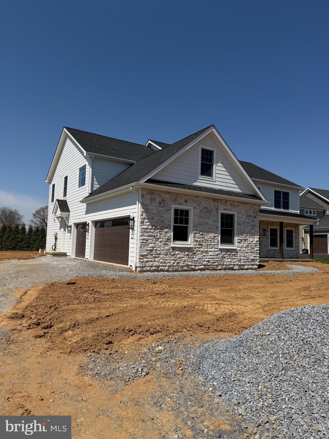 513 Cheltenham Court Lititz, PA 17543 - Photo 3 of 25