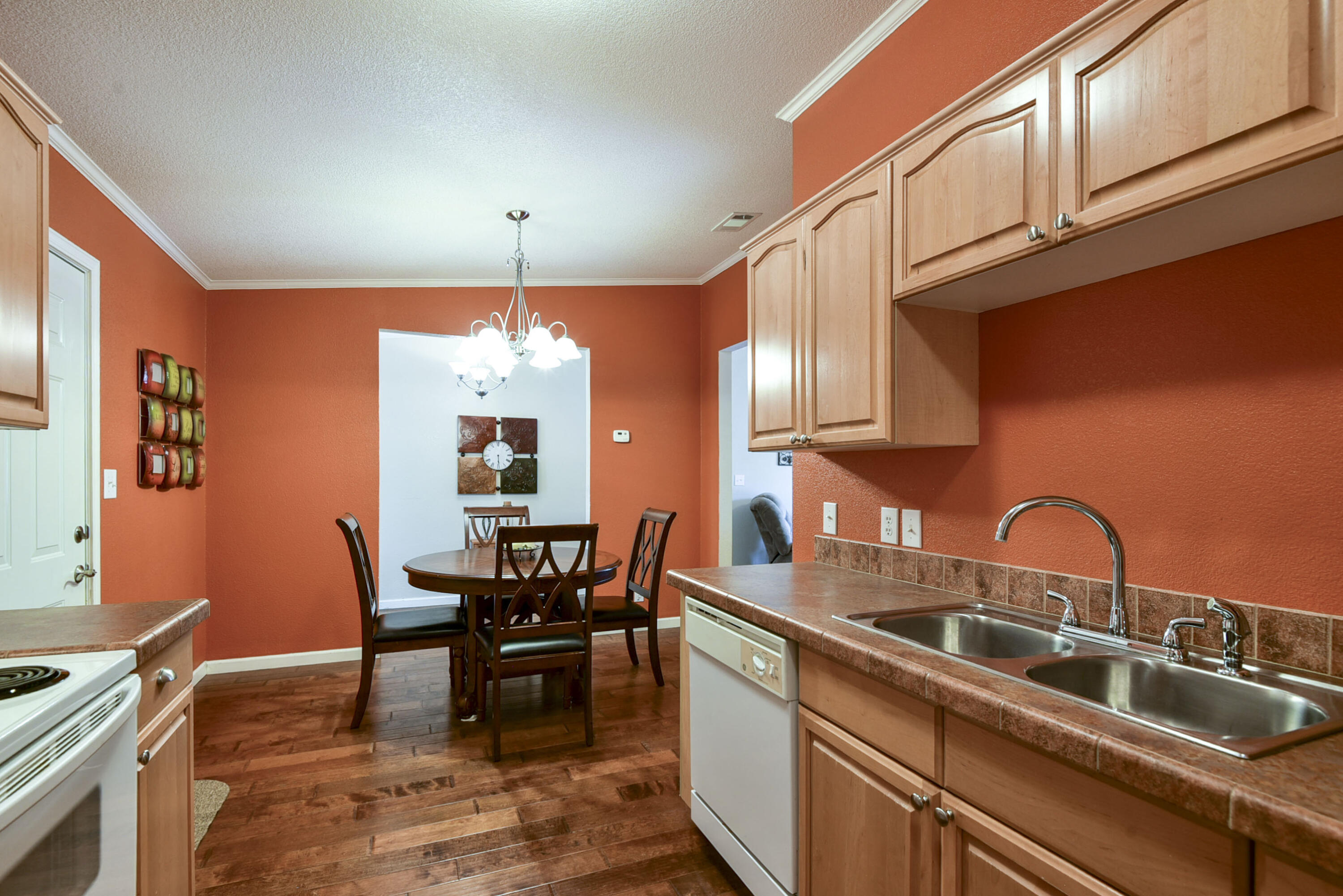 495 Van Buren Road Branson, MO 65616 - Photo 13 of 33 Kitchen to Dining