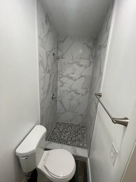 3890 Lakewood Road, Unit 1 Palm Springs, FL 33461 - Photo 9 of 14 11