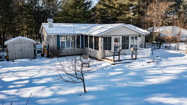 $300,000 | N1028 Chalet Drive, Waupaca, WI 54981