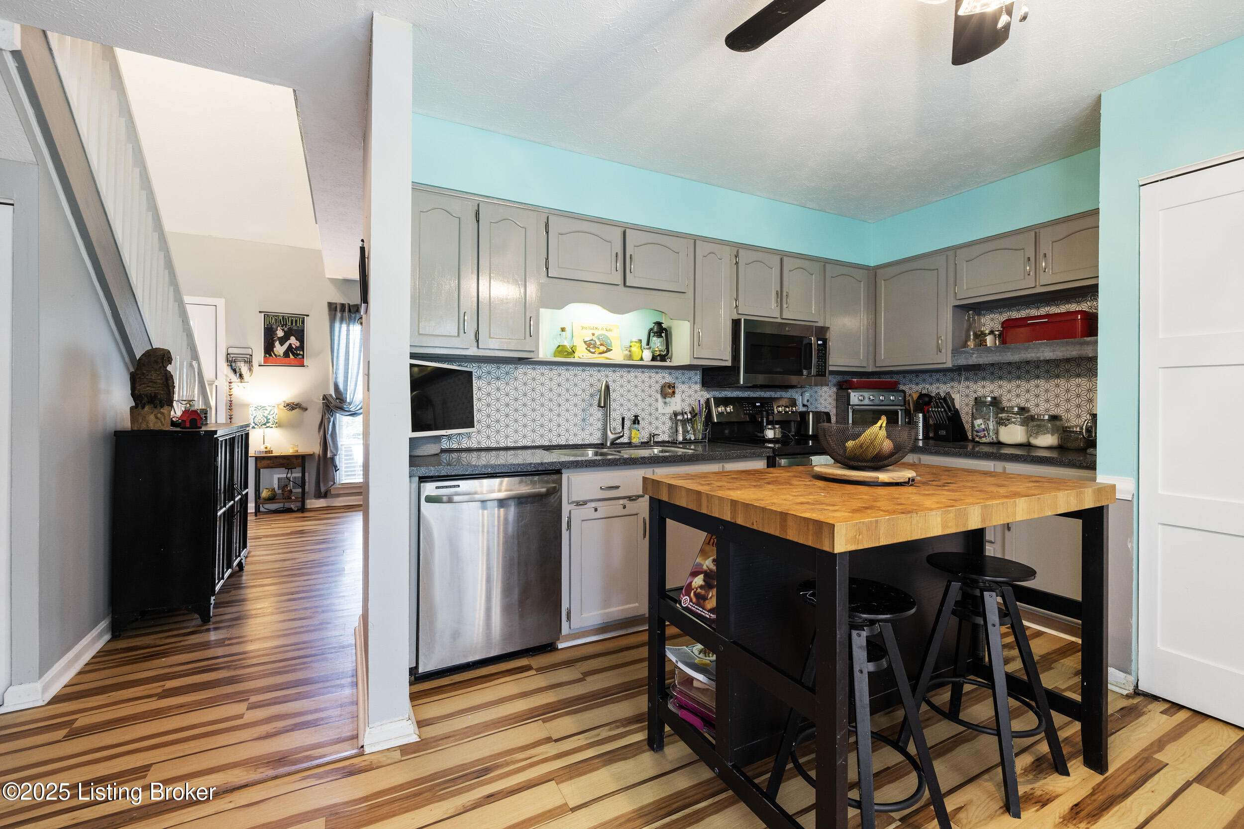 3509 Pirogue Road Louisville, KY 40299 - Photo 6 of 28 3U8A8648