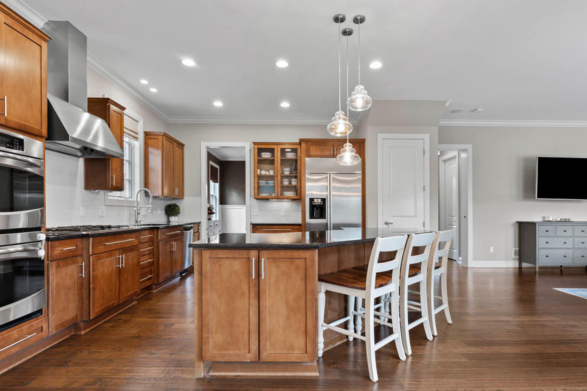 7255 Southfield Road New Albany, OH 43054 - Photo 4 of 44 Kitchen