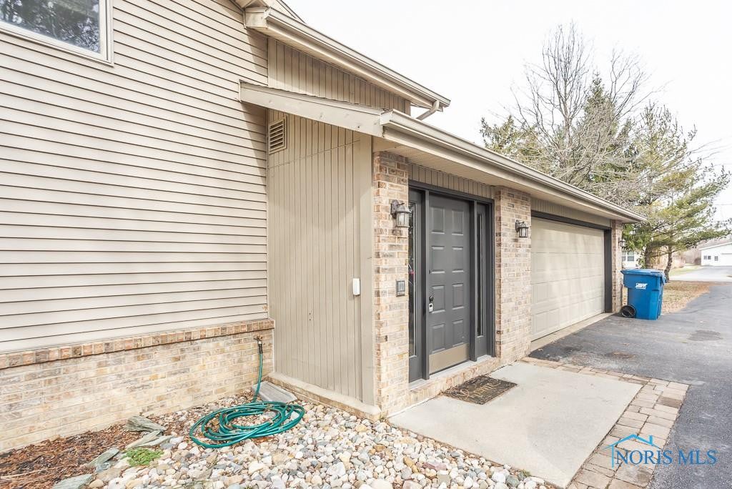 30417 Bates Road Perrysburg, OH 43551 - Photo 4 of 50 Gallery Image 4
