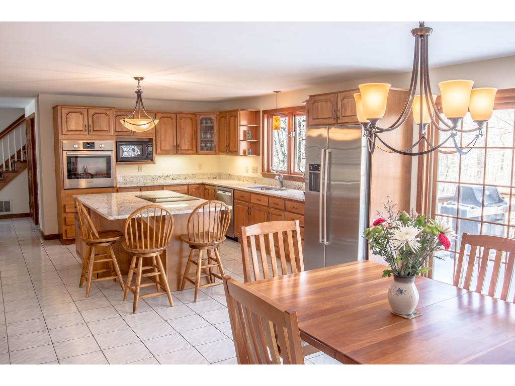 12 Country Farm Road Stratham, NH 03885 - Photo 3 of 24
