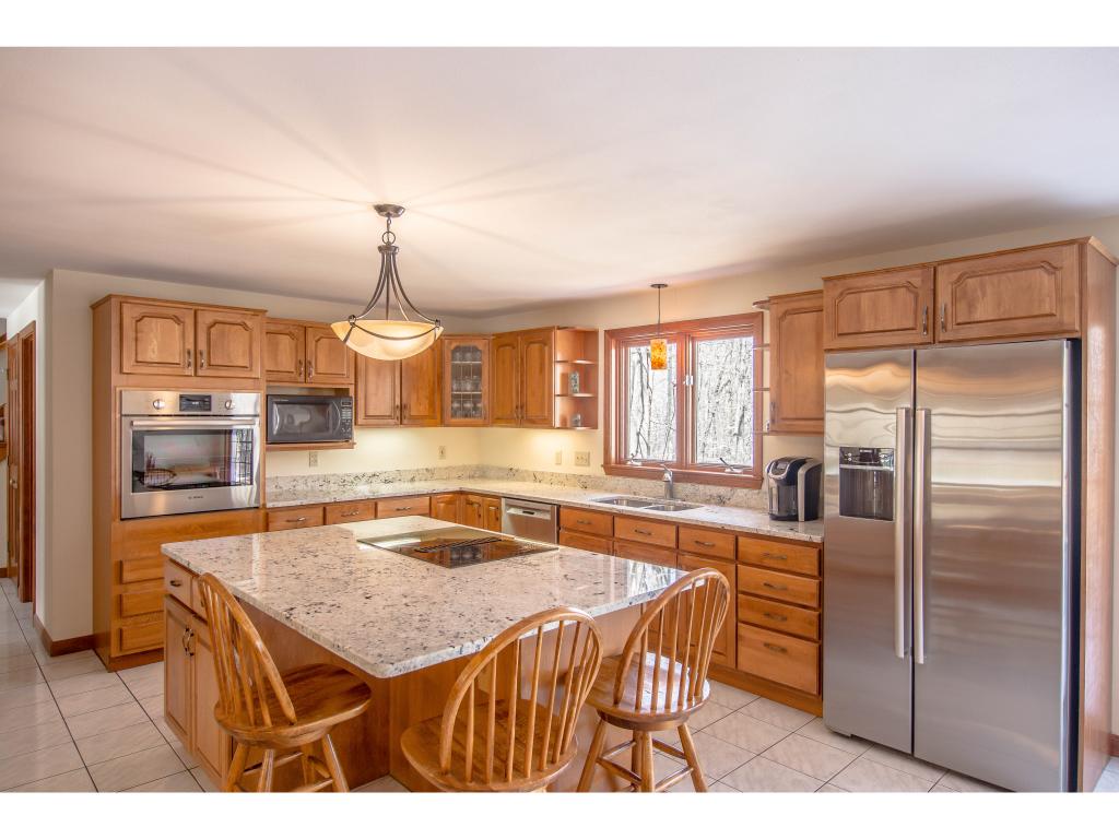 12 Country Farm Road Stratham, NH 03885 - Photo 4 of 24