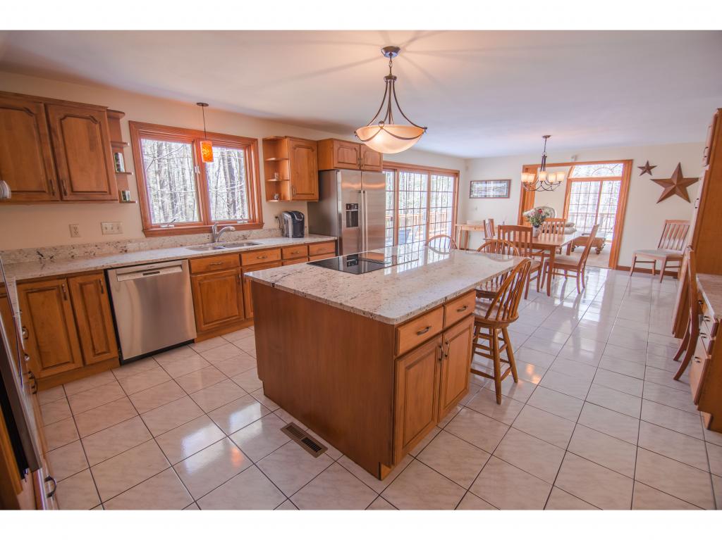 12 Country Farm Road Stratham, NH 03885 - Photo 5 of 24