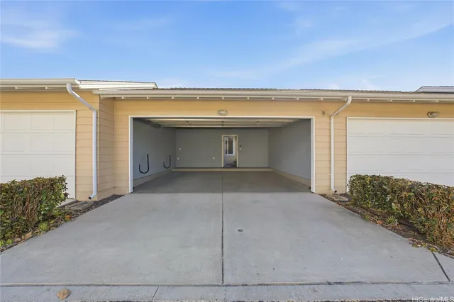 $4,500 | 91-2220 Kaiwawalo Street, Unit 111104, Ewa Beach, HI 96706