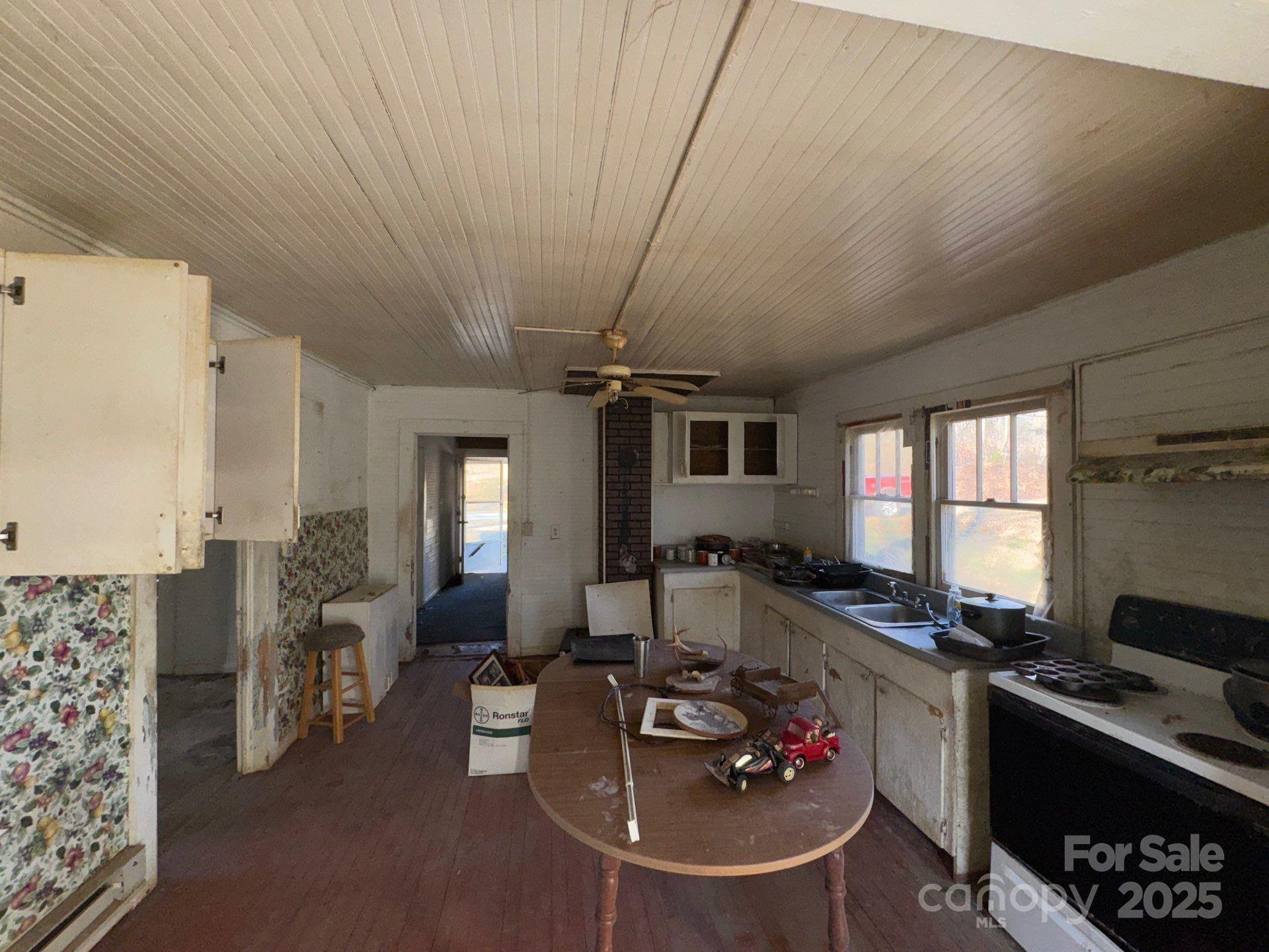 3133 Ed Bowman Street Morganton, NC 28655 - Photo 8 of 45