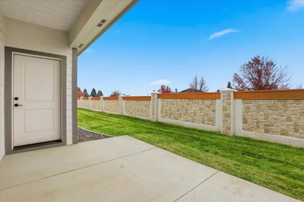 $502,850 | 21 North Country Club Drive, Unit 21, Deer Park, WA 99006