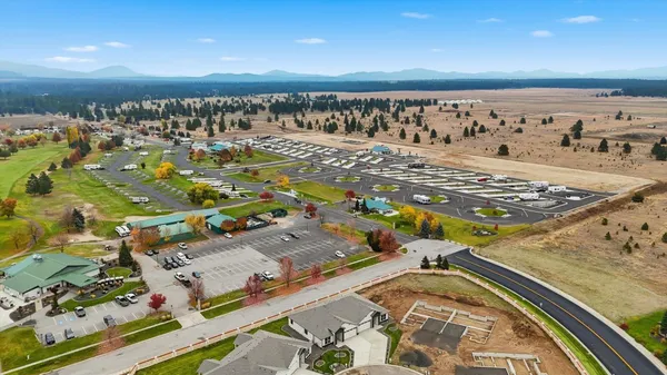 $502,850 | 21 North Country Club Drive, Unit 21, Deer Park, WA 99006