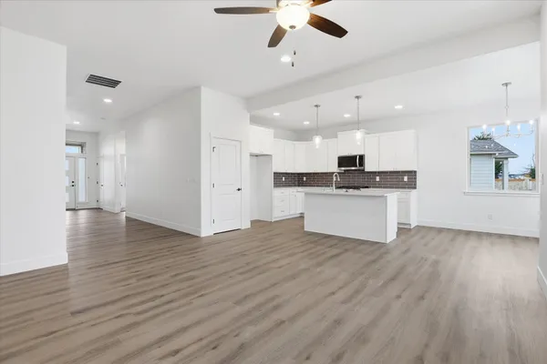 $502,850 | 21 North Country Club Drive, Unit 21, Deer Park, WA 99006