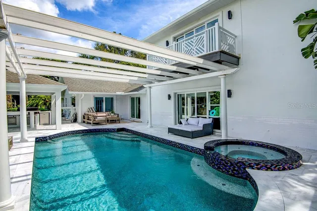 $13,500 | 1720 Spring Creek Drive, Sarasota, FL 34239