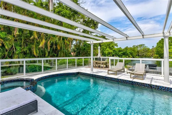 $13,500 | 1720 Spring Creek Drive, Sarasota, FL 34239