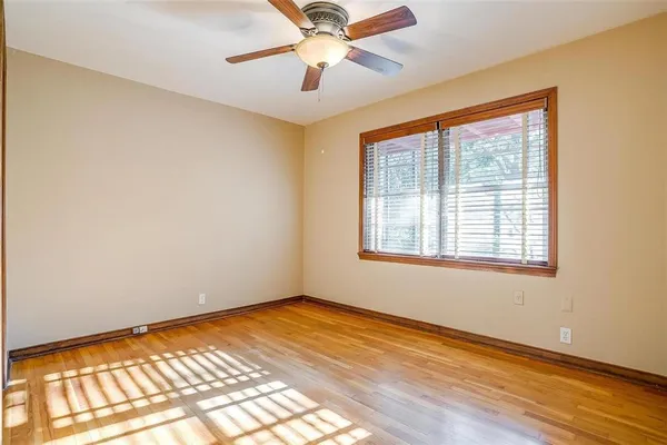 $1,350 | 604 Monticello Drive, Unit 610, Fort Worth, TX 76107