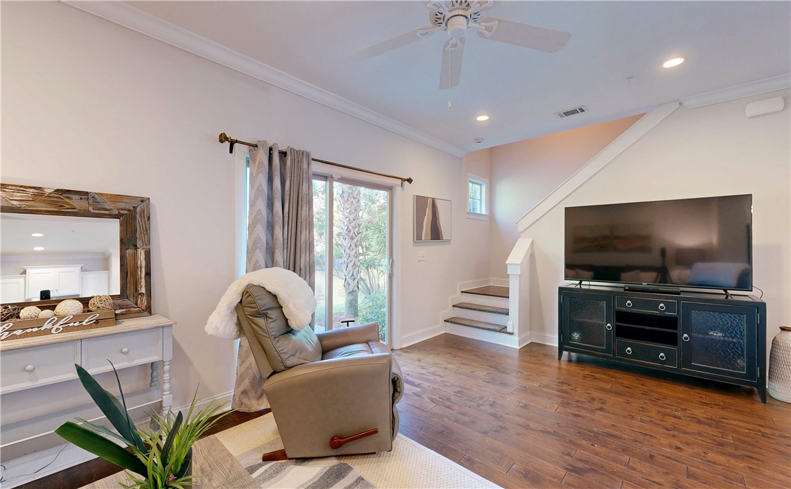 1001 Reserve Lane St. Simons Island, GA 31522 - Photo 13 of 28 Living Room.
