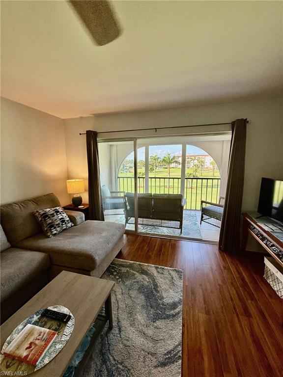 9 High Point Circle North, Unit 305 Naples, FL 34103 - Photo 4 of 22