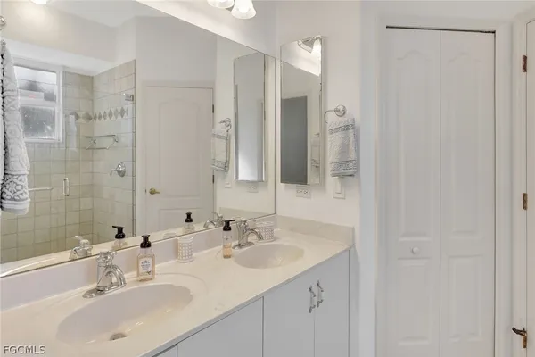 $2,850 | 5794 Elizabeth Ann Way, Fort Myers, FL 33912