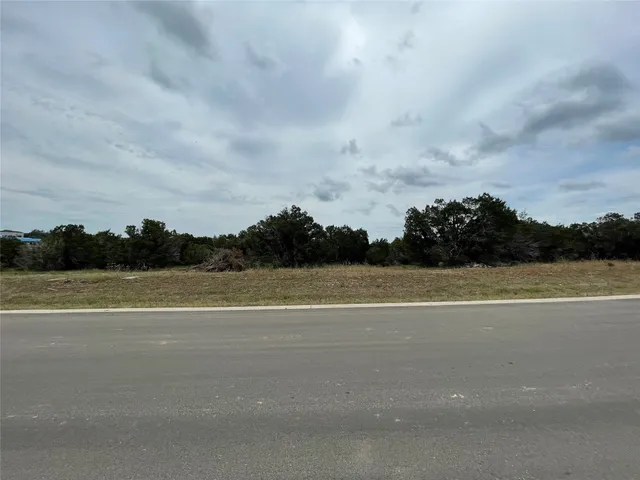 a view of a tennis court