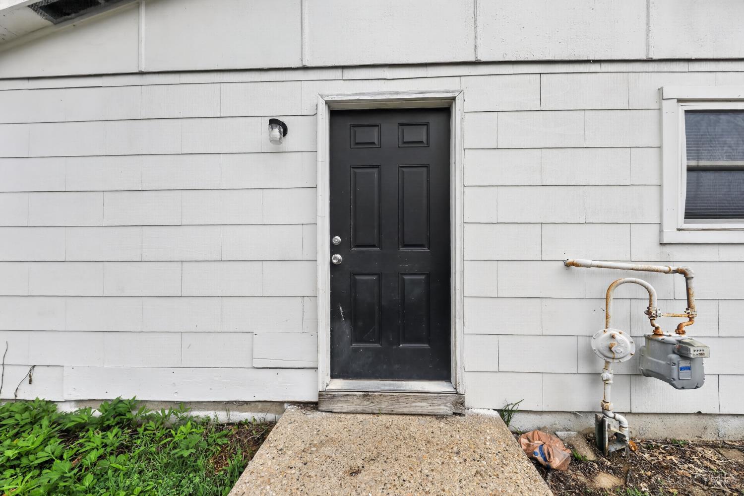 9570 Pippin Road Cincinnati, OH 45231 - Photo 7 of 30