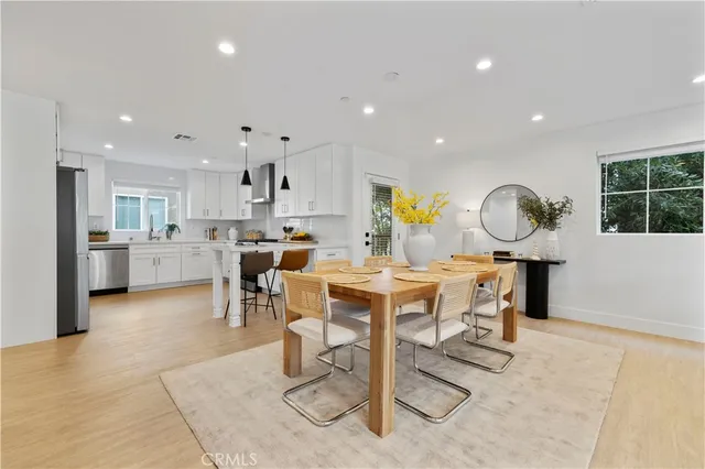 a view of a dining room and livingroom view