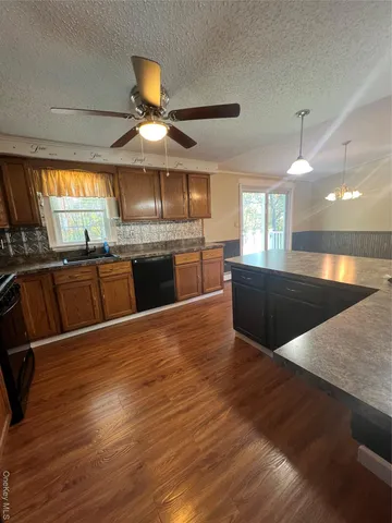 $469,900 | 44 Plank Road, Bloomingburg, NY 12721