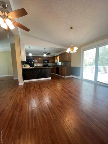 $469,900 | 44 Plank Road, Bloomingburg, NY 12721