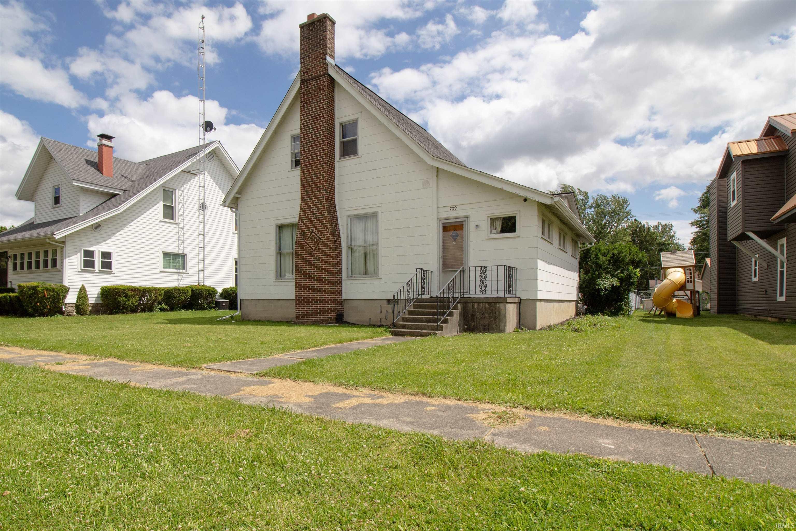 709 East Main Street Portland, IN 47371 - Photo 2 of 21