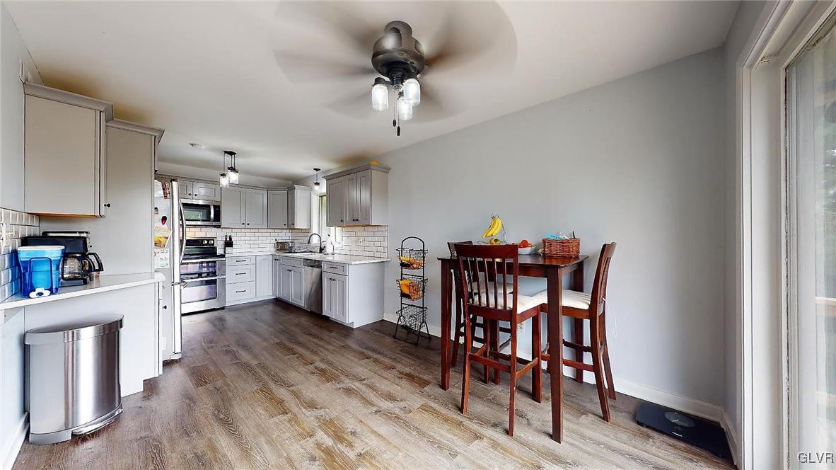 13 Dusty Road Easton, PA 18045 - Photo 8 of 31 Large Remodeled Kitchen