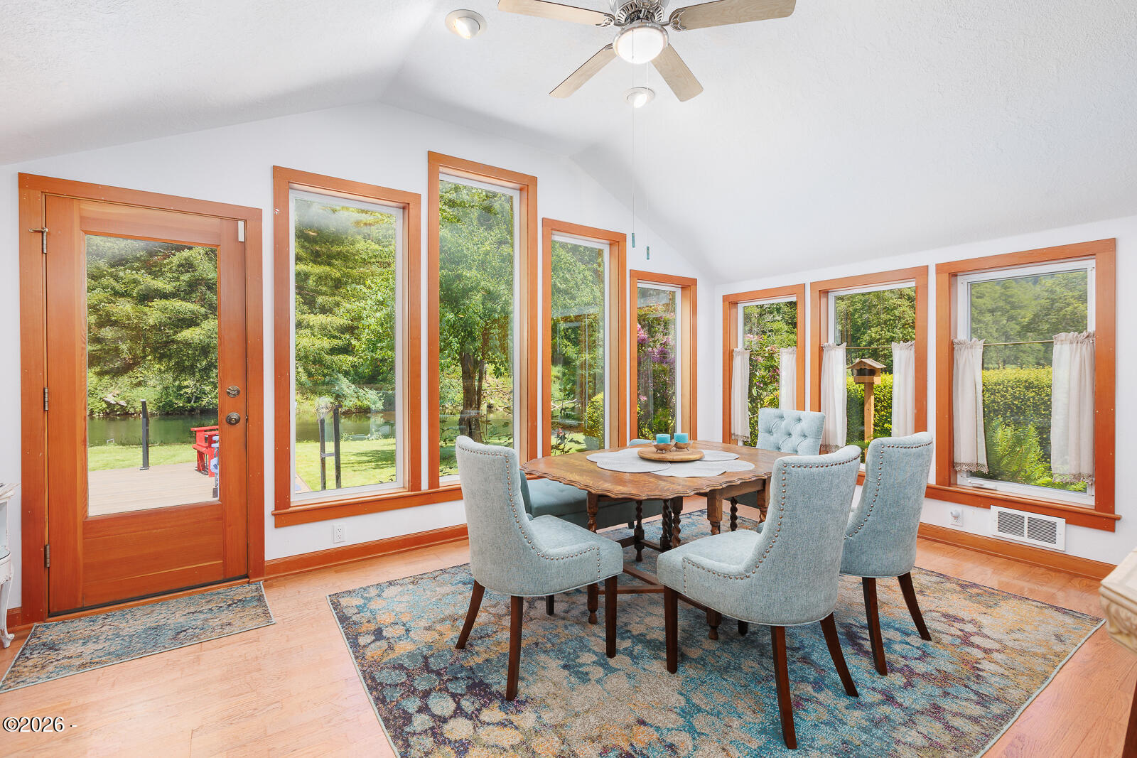 664 Little Switzerland Road Tidewater, OR 97390 - Photo 4 of 68 Dining Area