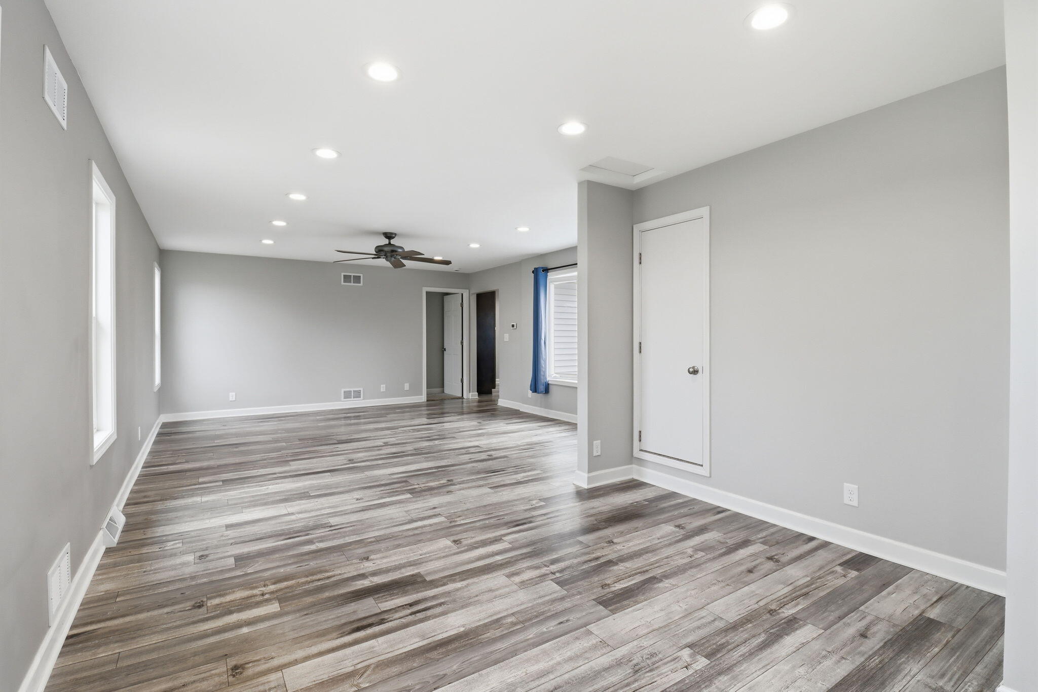 10415 22nd Avenue Pleasant Prairie, WI 53158 - Photo 3 of 29 3-web-or-mls-IMG_6085