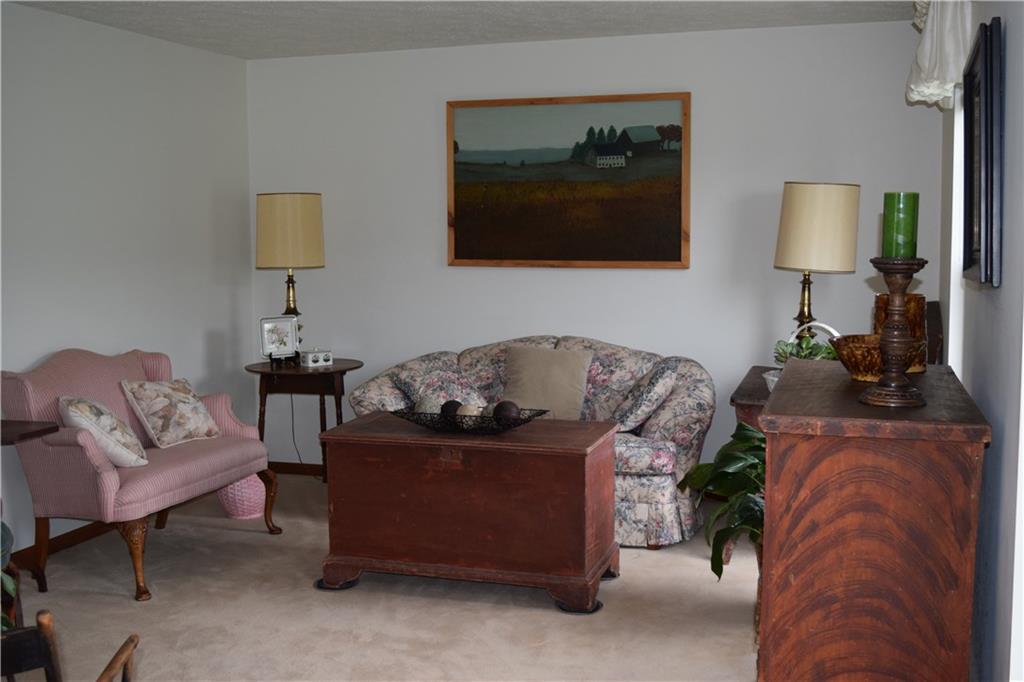 231 West Jefferson Road Butler, PA 16002 - Photo 8 of 17