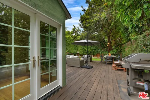 $1,250,000 | 5460 Noble Avenue, Sherman Oaks, CA 91411