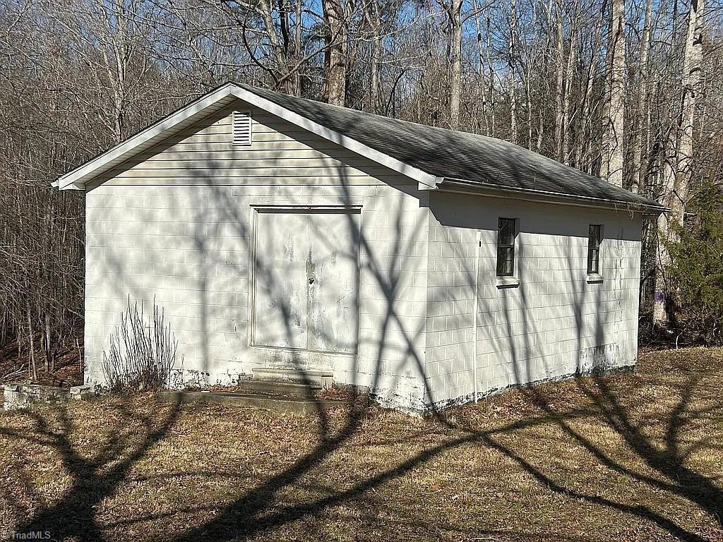 9661 Highway 700 Ruffin, NC 27326 - Photo 11 of 16