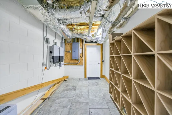 a view of a storage & utility room