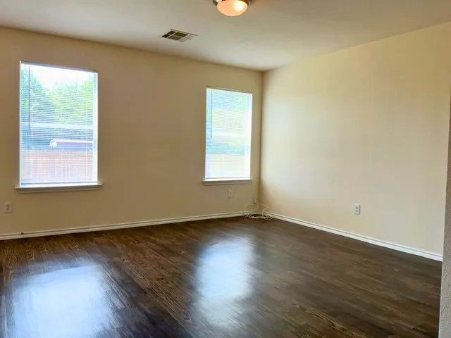 $1,675 | 1005 Bluff Meadow Cove, Georgetown, TX 78626