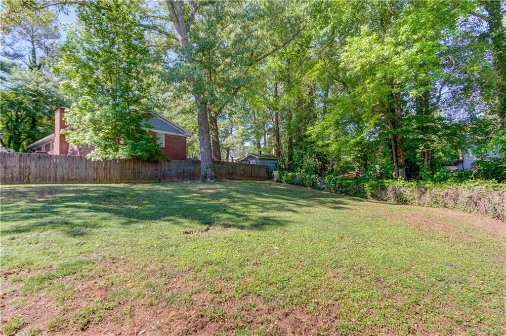 6564 Parkside Way Norcross, GA 30093 - Photo 32 of 41