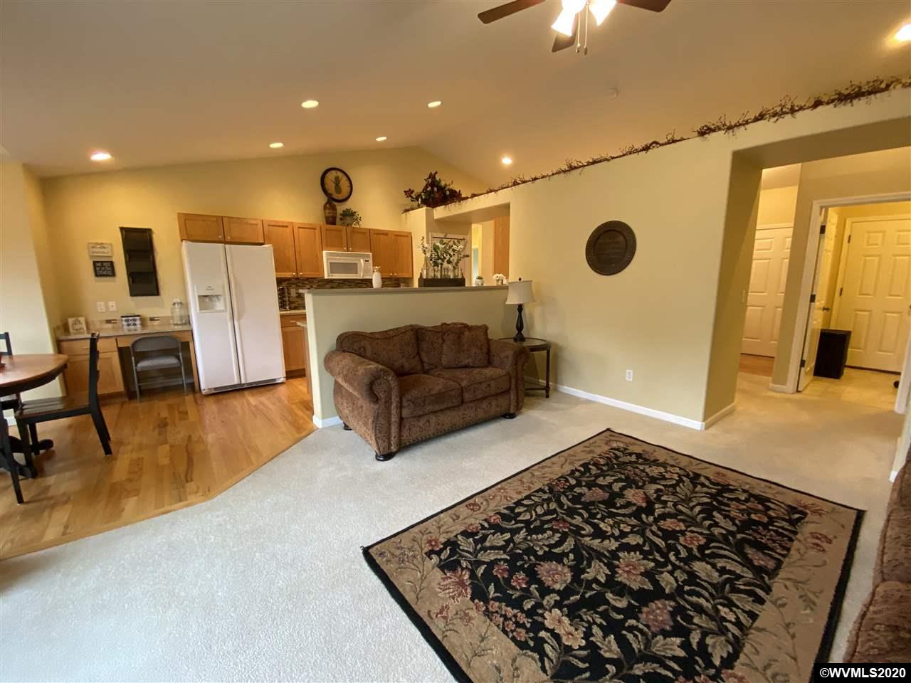 1681 Southwest Elk Circle, Unit CL Albany, OR 97321 - Photo 9 of 29 Gallery Image 9