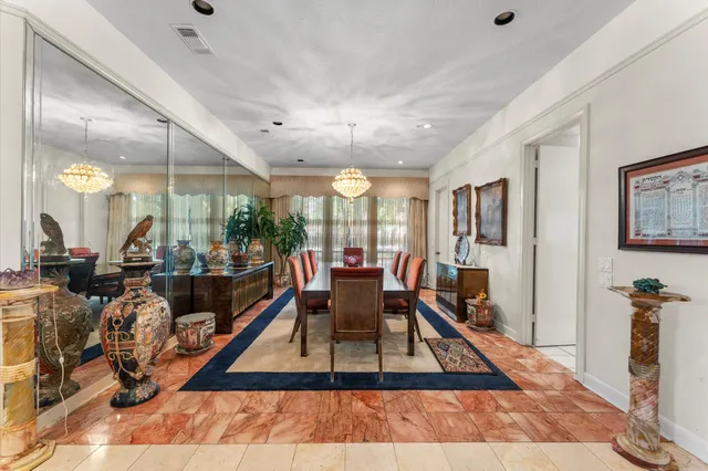 $849,500 | 8103 Lake Edge Court, Houston, TX 77071